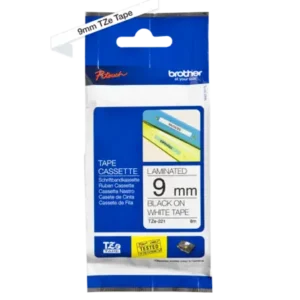 סרט מקורי למדפסת מדבקות 9 ממ כתב שחור/סרט לבן Brother TZe-221